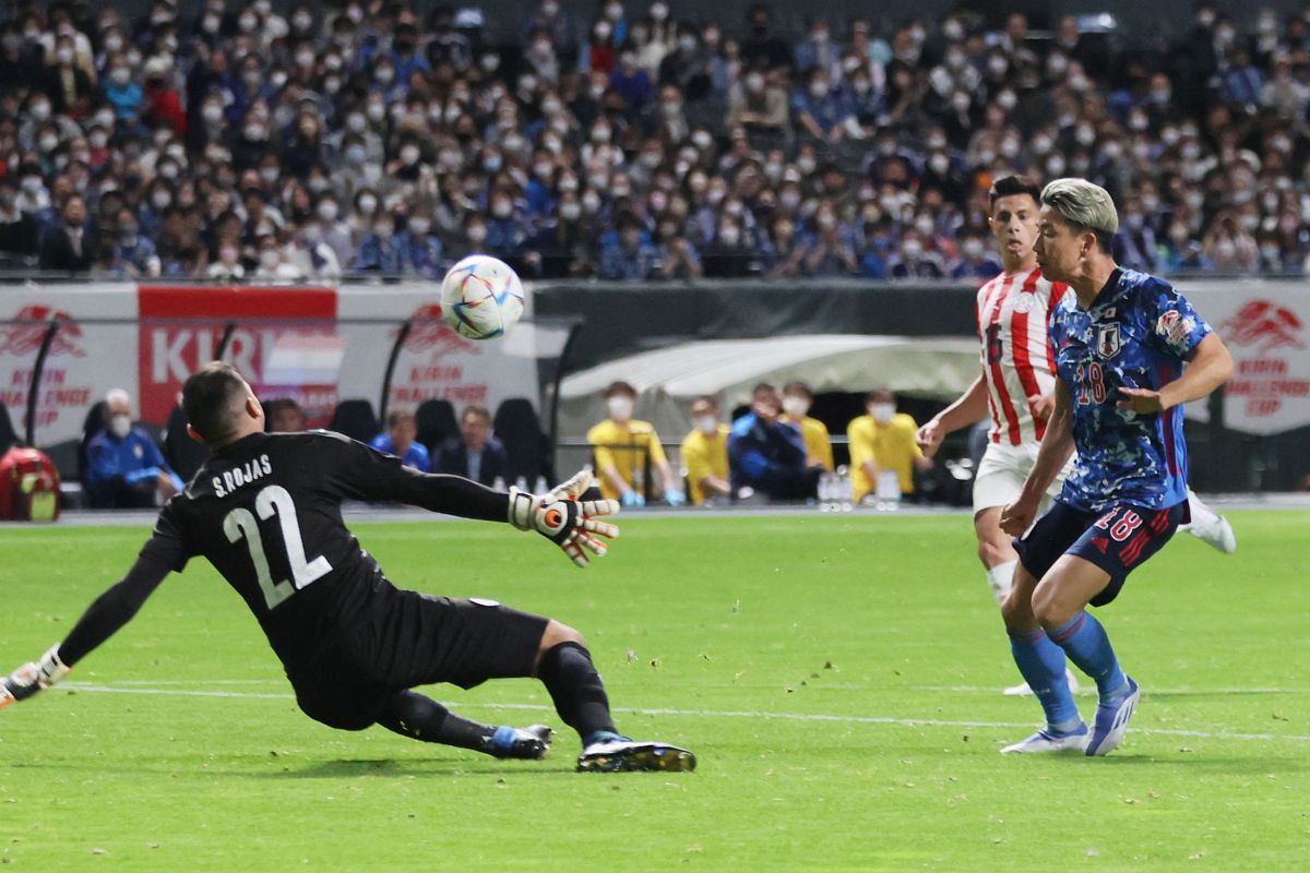 Jepang bantai Paraguay 4-1