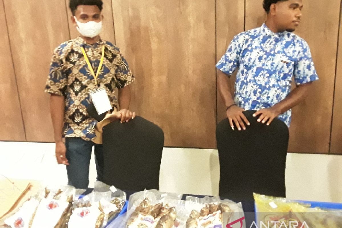 Produk ikan julung asar UMKM Biak Numfor dipasarkan keluar daerah