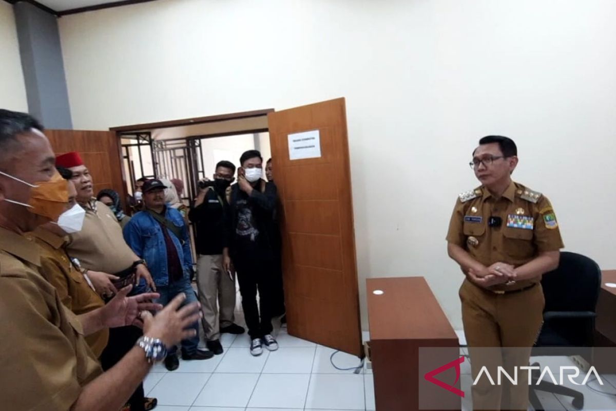 Pemkab Bekasi lirik kerja sama swasta atasi pengangguran