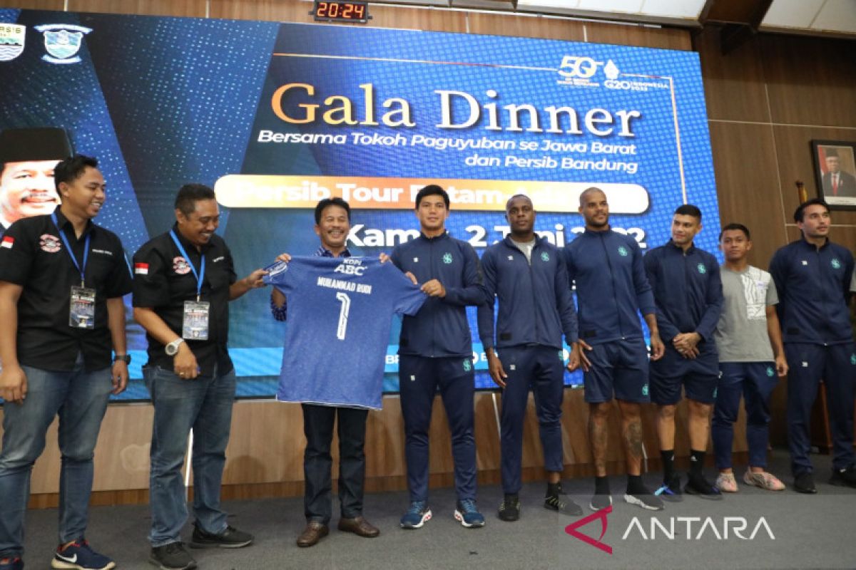 Skuad Persib Bandung dijamu Kepala BP Batam