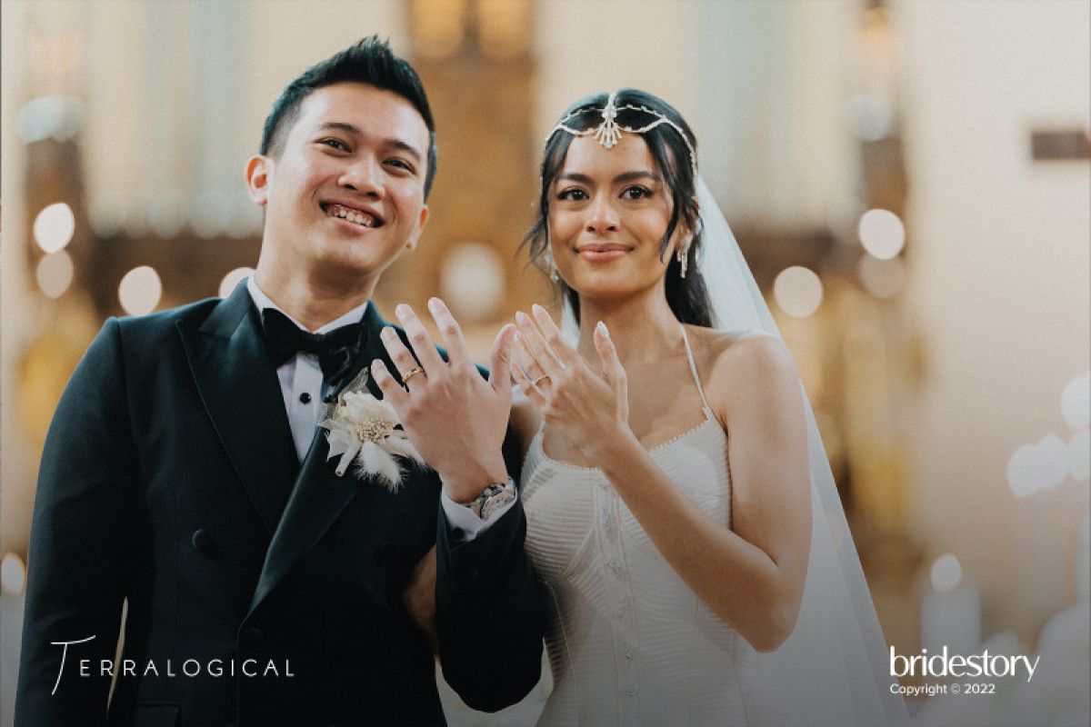 Eva Celia resmi menikah di Gereja Katedral Jakarta