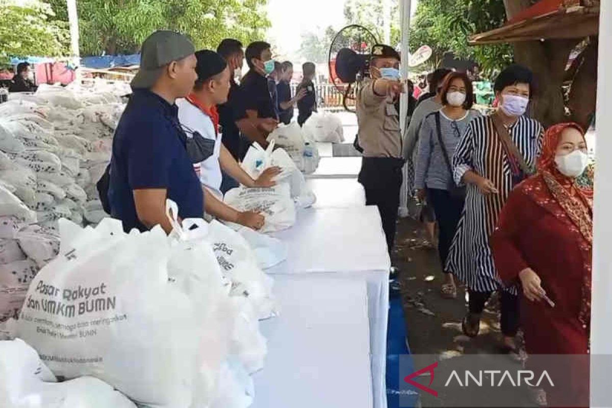 Kementerian BUMN sediakan 4.000 paket sembako murah di Cirebon