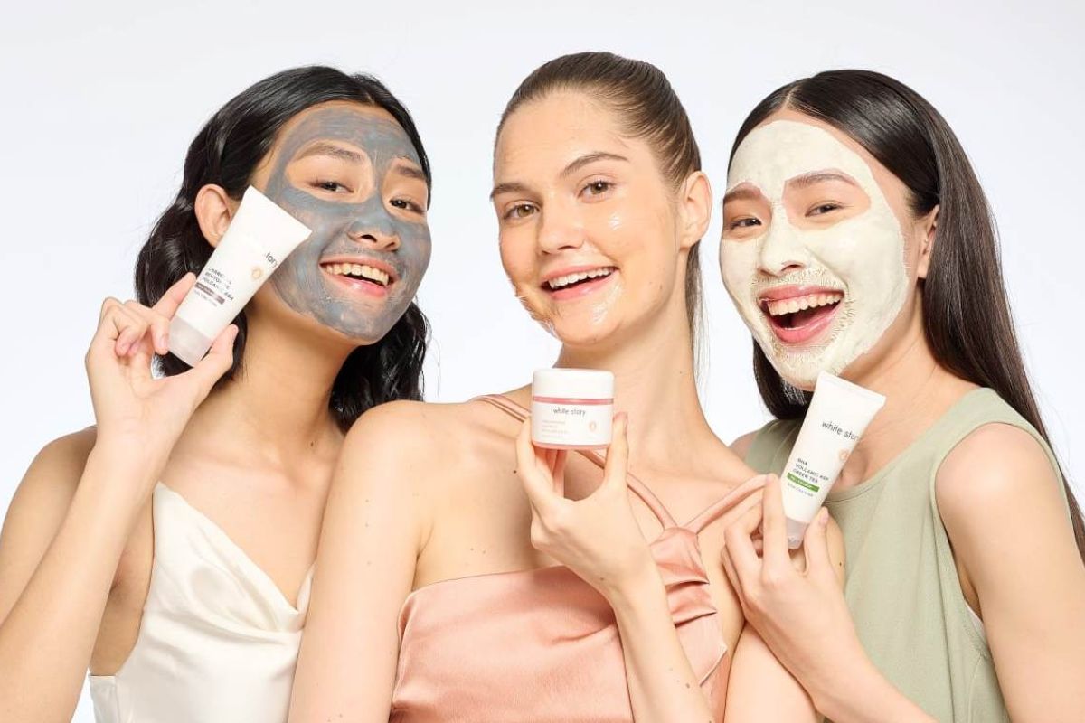 White Story rilis masker Jeju "volcanic ash"