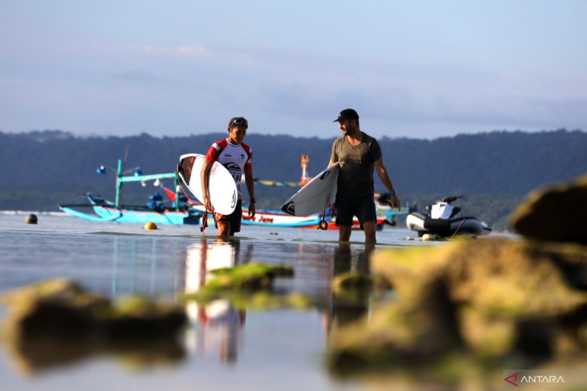 Langkah Rio Waida rebut tiket Olimpiade di ISA World Surfing terhenti