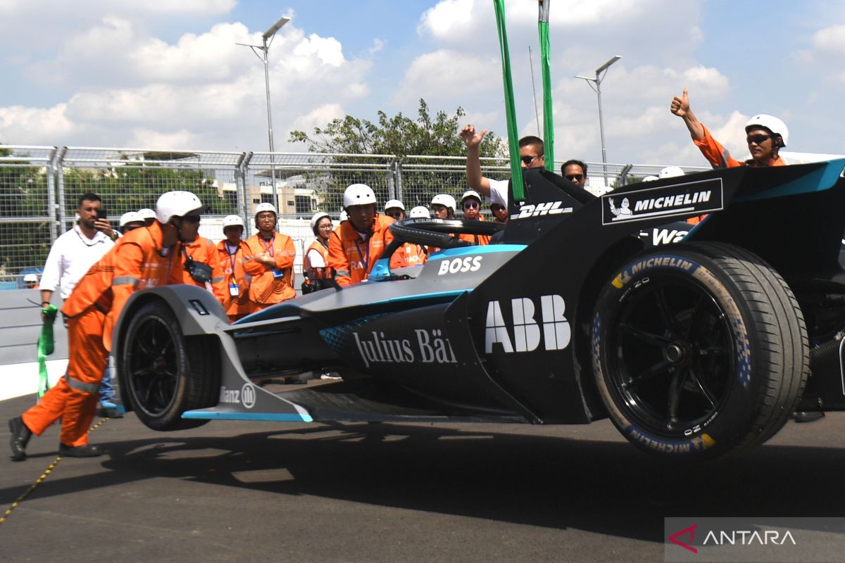 Sejumlah pebalap Formula E antisipasi cuaca panas Jakarta