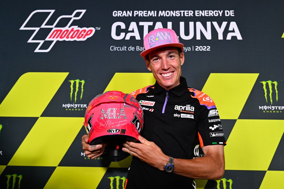 Espargaro kenakan livery helm spesial  untuk sang putri di Catalunya