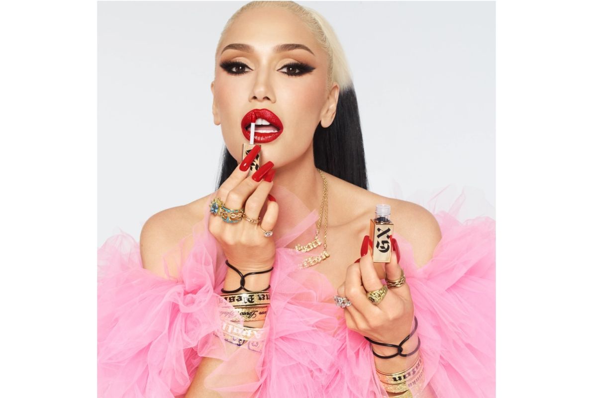 Gwen Stefani luncurkan 10 warna baru untuk lipstik GXFE