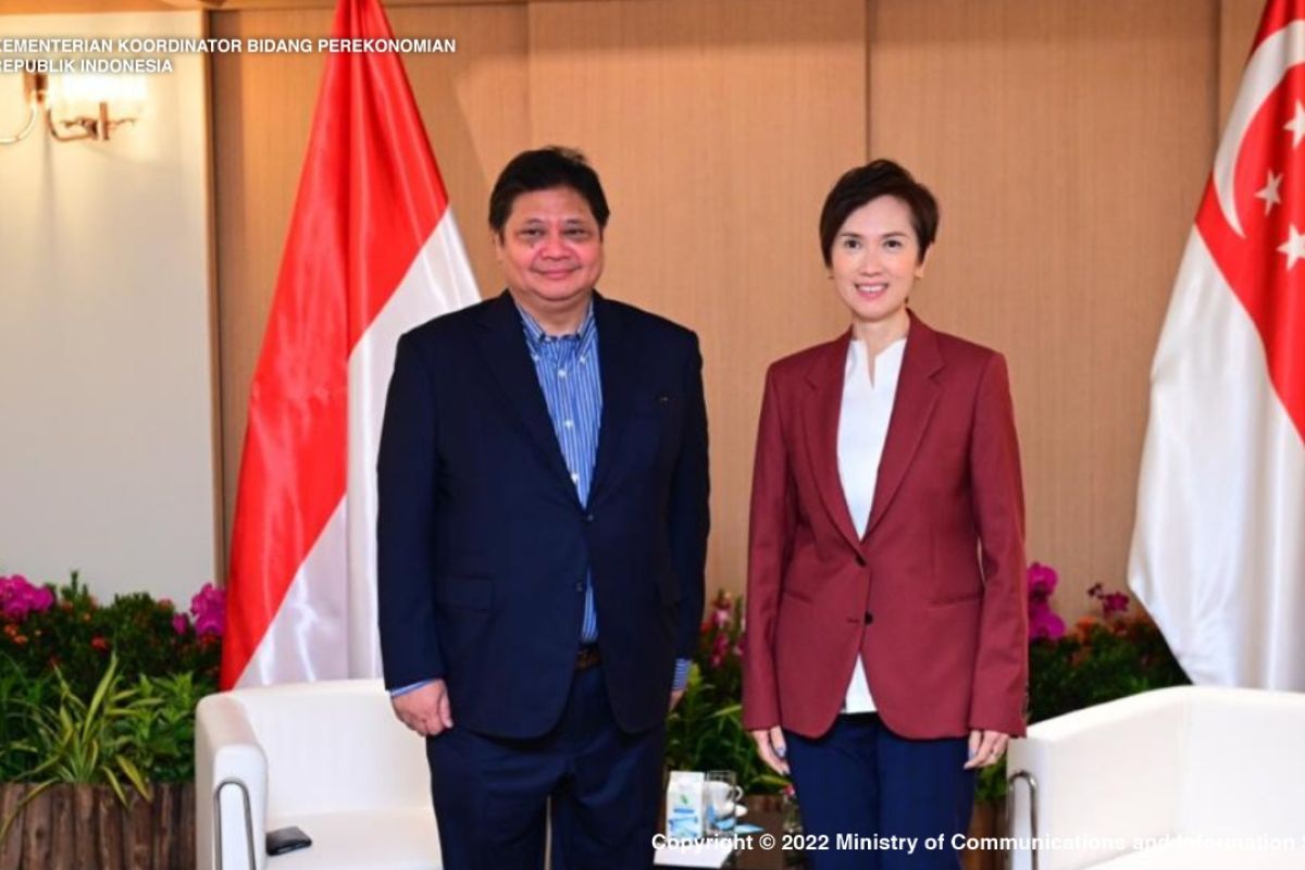 Minister follows up on Indonesia-Singapore Leaders' Retreat results