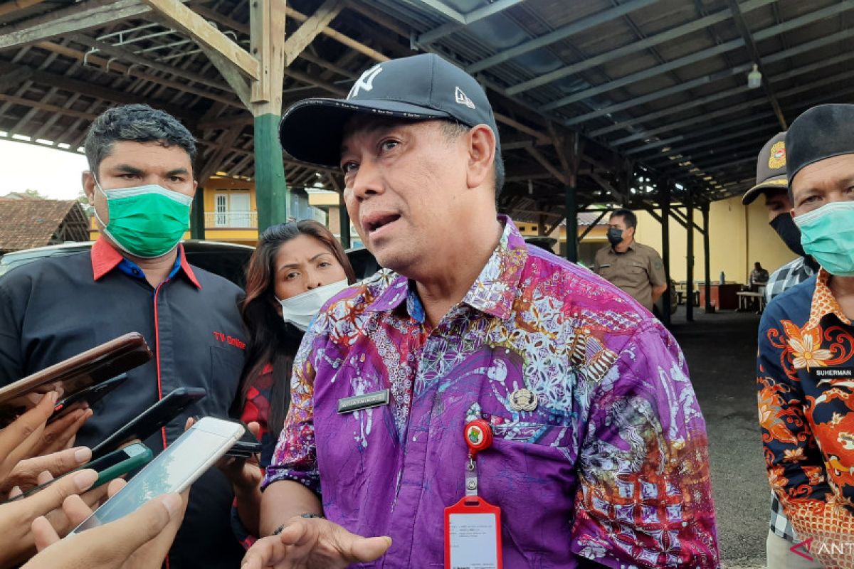 Pemkab Tangerang libatkan ratusan dokter awasi hewan terkena PMK