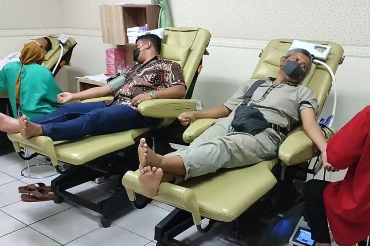PMI Tangsel Targetkan 7.700 kantong darah kado HUT RI ke-77