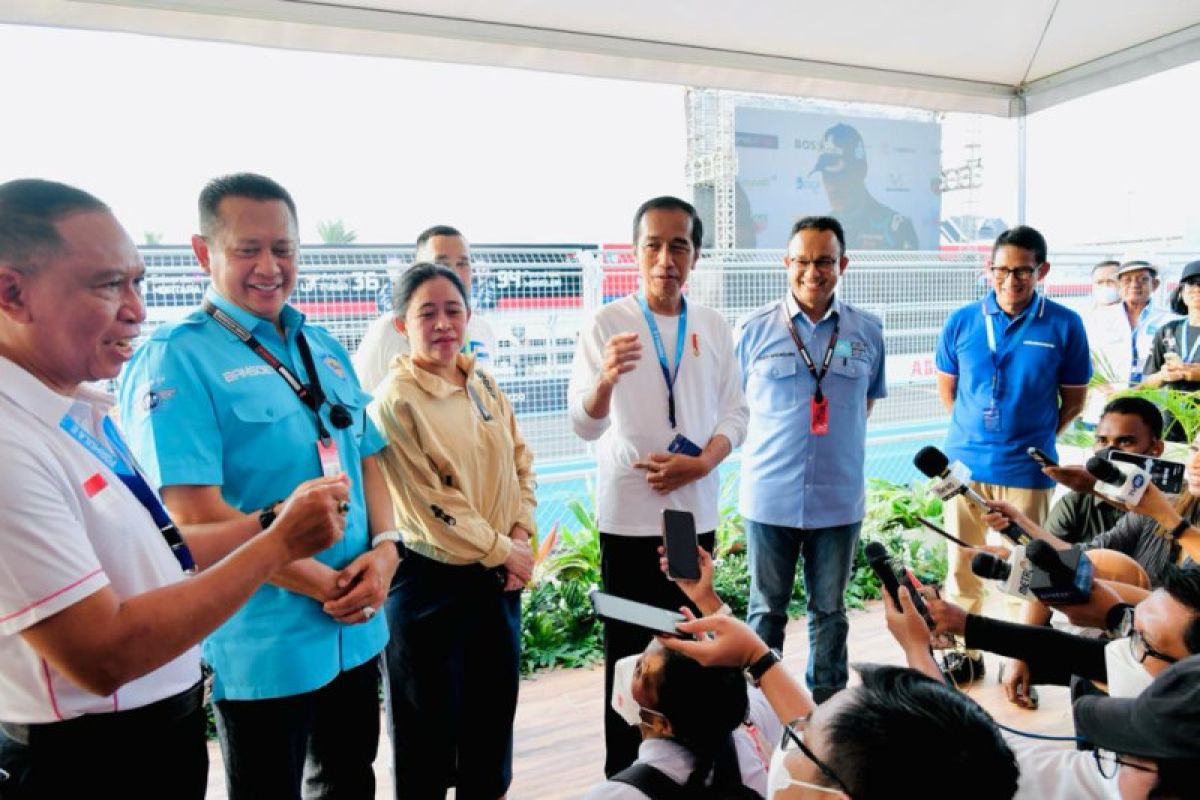 Dampingi Presiden Jokowi,  Menpora jadi saksi balapan Formula E Jakarta
