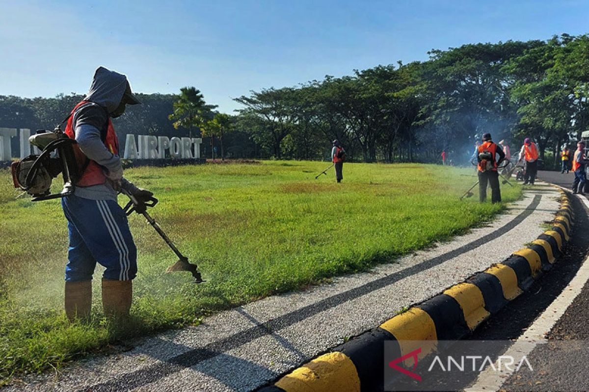 Bandara Lombok bersih-bersih peringati Hari Lingkungan Hidup Sedunia