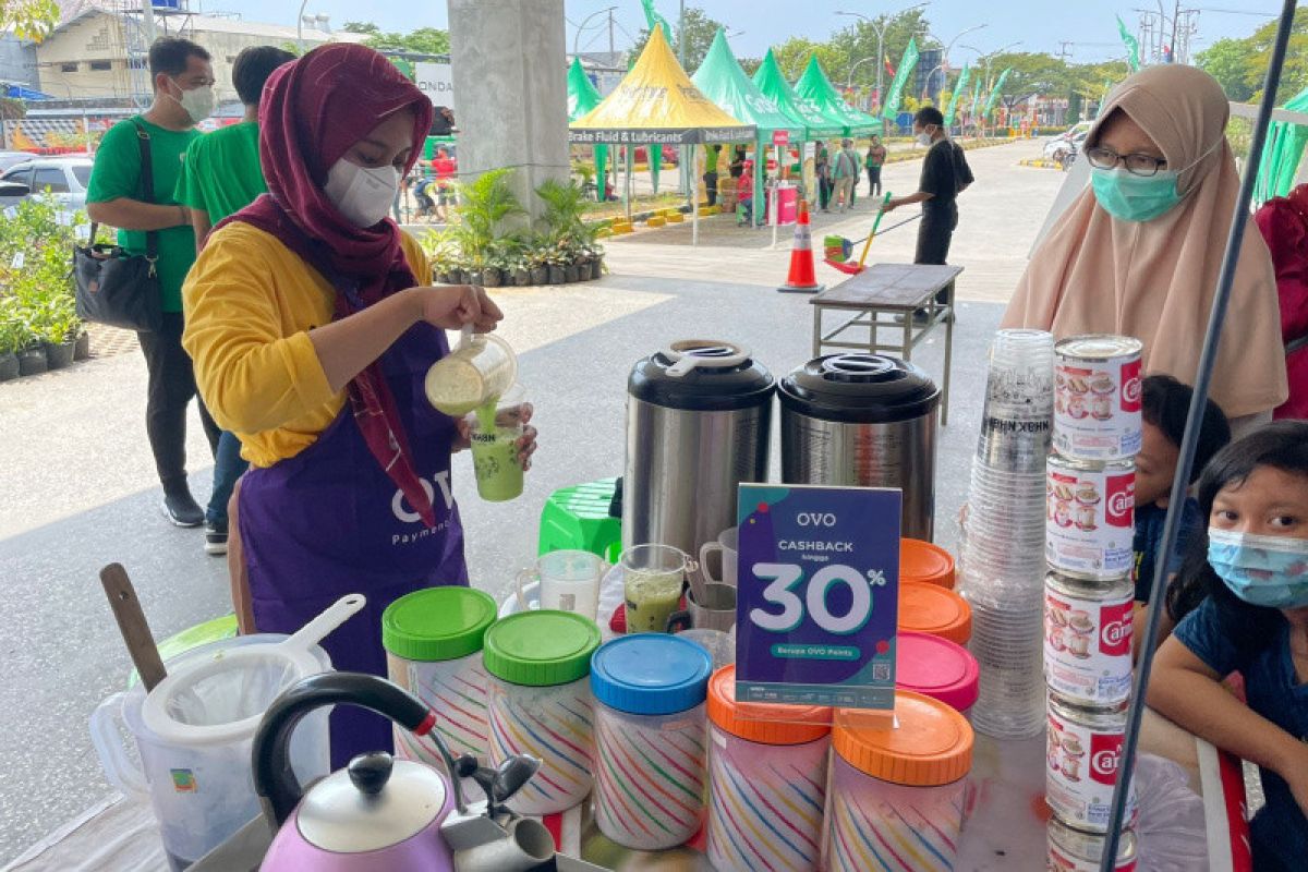 Dukung UMKM di Semarang, Grab-Ovo bersama Mitra 10 gelar Pasar Rakyat