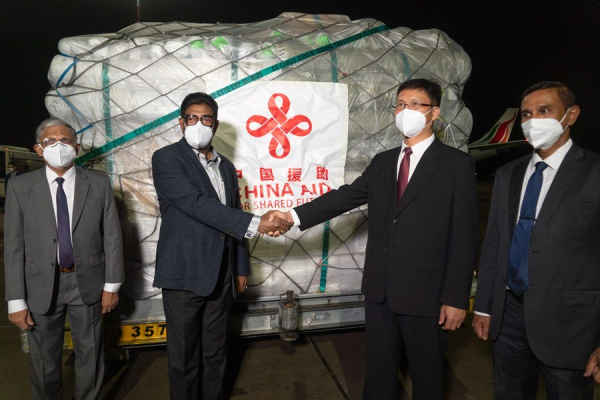Bagian I bantuan darurat obat-obatan dari China tiba di Sri Lanka