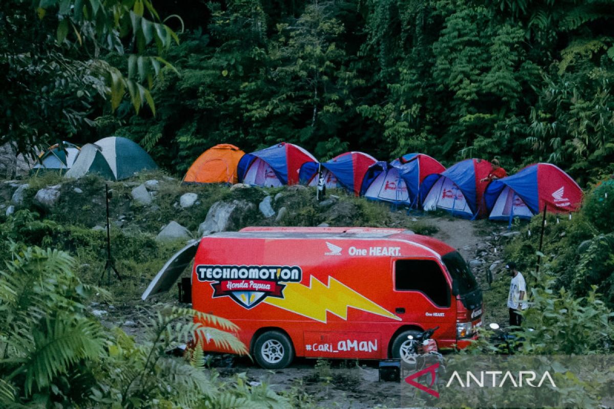 Astra Motor Papua memperkenalkan potensi wisata kepada anak muda