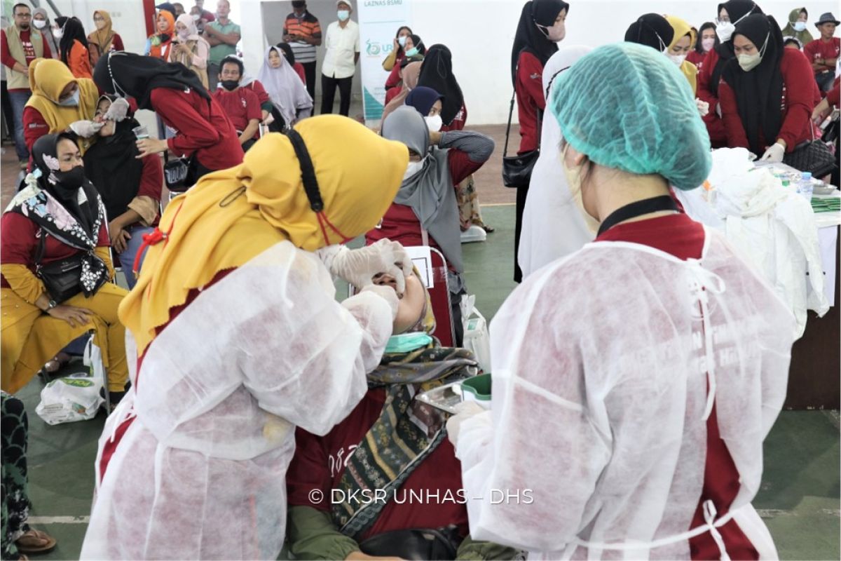 Pasang gigi palsu bisa pakai BPJS Kesehatan, simak syarat dan caranya