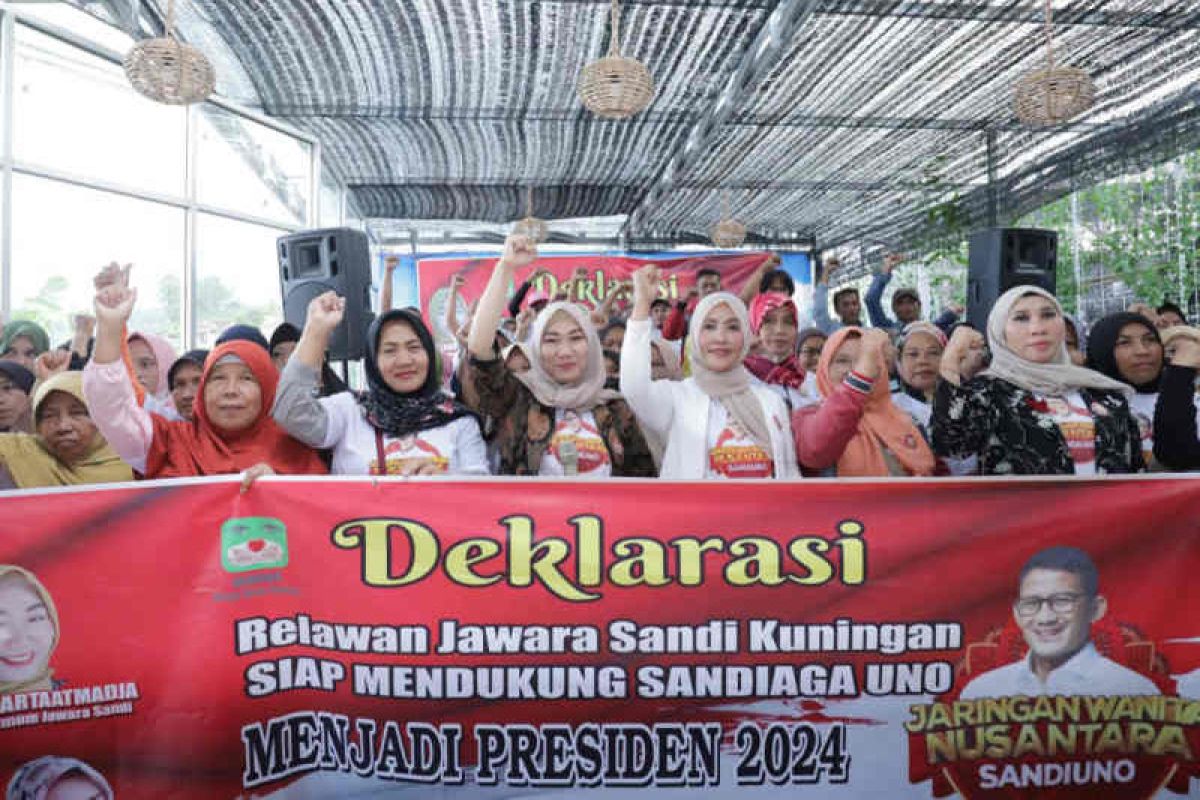 Emak-emak di Kuningan deklarasi dukung Sandiaga Uno maju Pilpres 2024