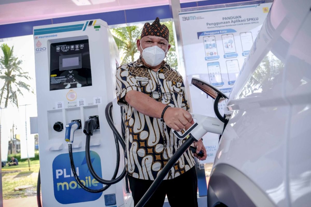 Kemenparekraf dorong penggunaan kendaraan listrik di kawasan Candi Borobodur