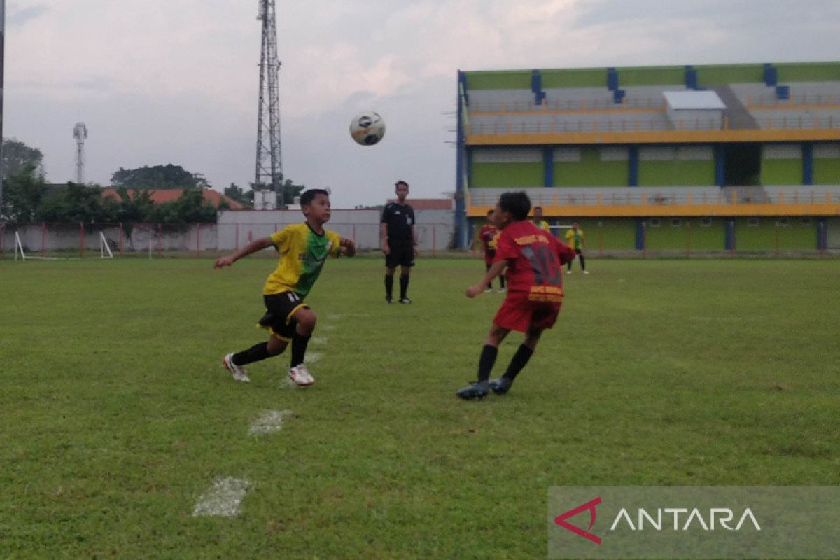Kudus cari bibit muda melalui kompetisi sepak bola junior