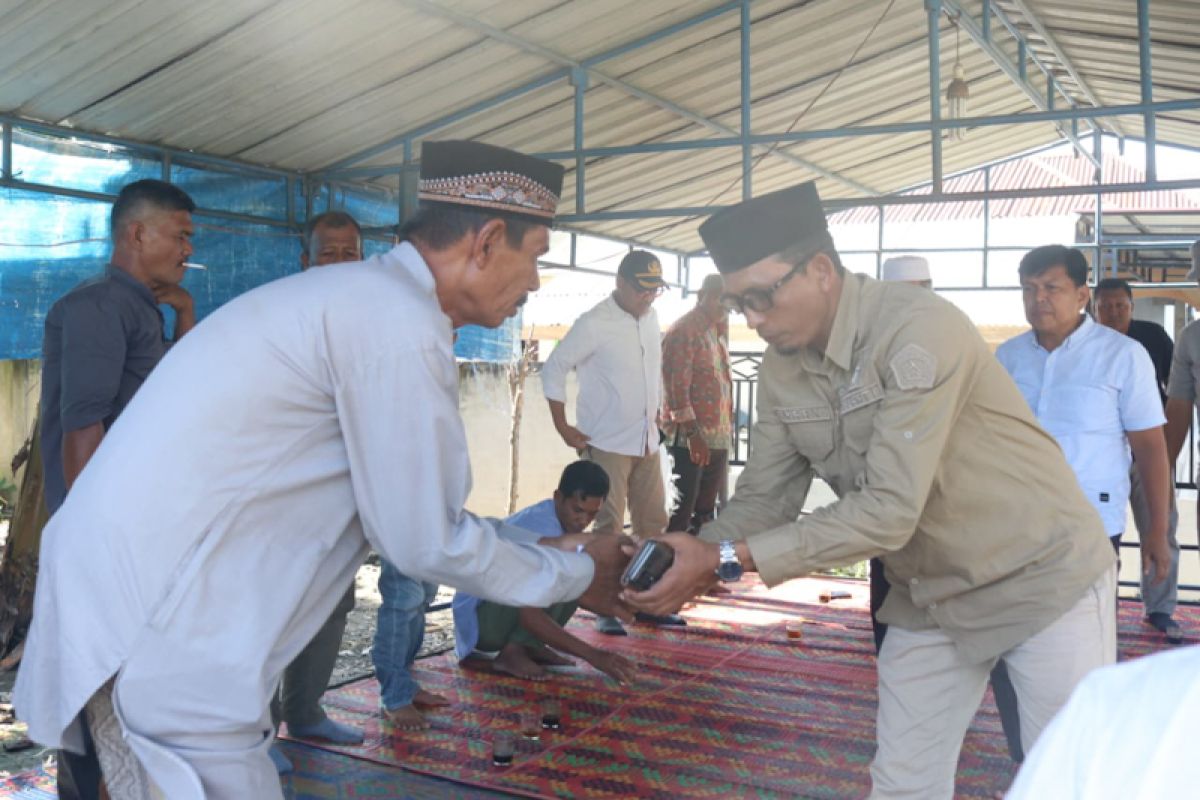 Bupati Aceh Selatan melayat ke rumah duka TKI meninggal dunia di Malaysia