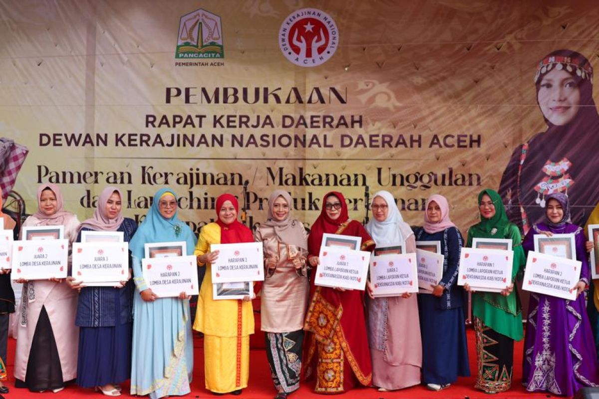 Aceh Besar juara umum Rakerda Dekranasda di Aceh Tengah