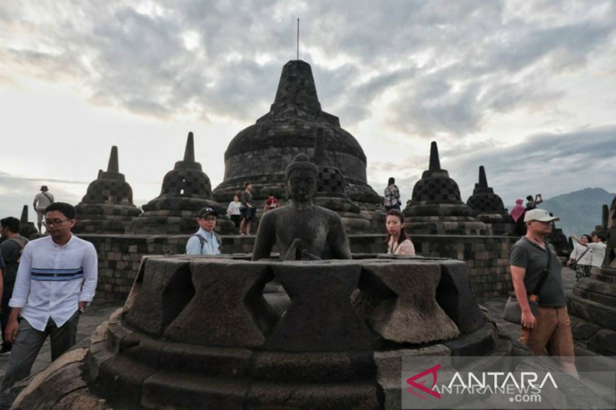 Ketua MPR imbau pemerintah jelaskan kenaikan tarif wisata Candi Borobudur