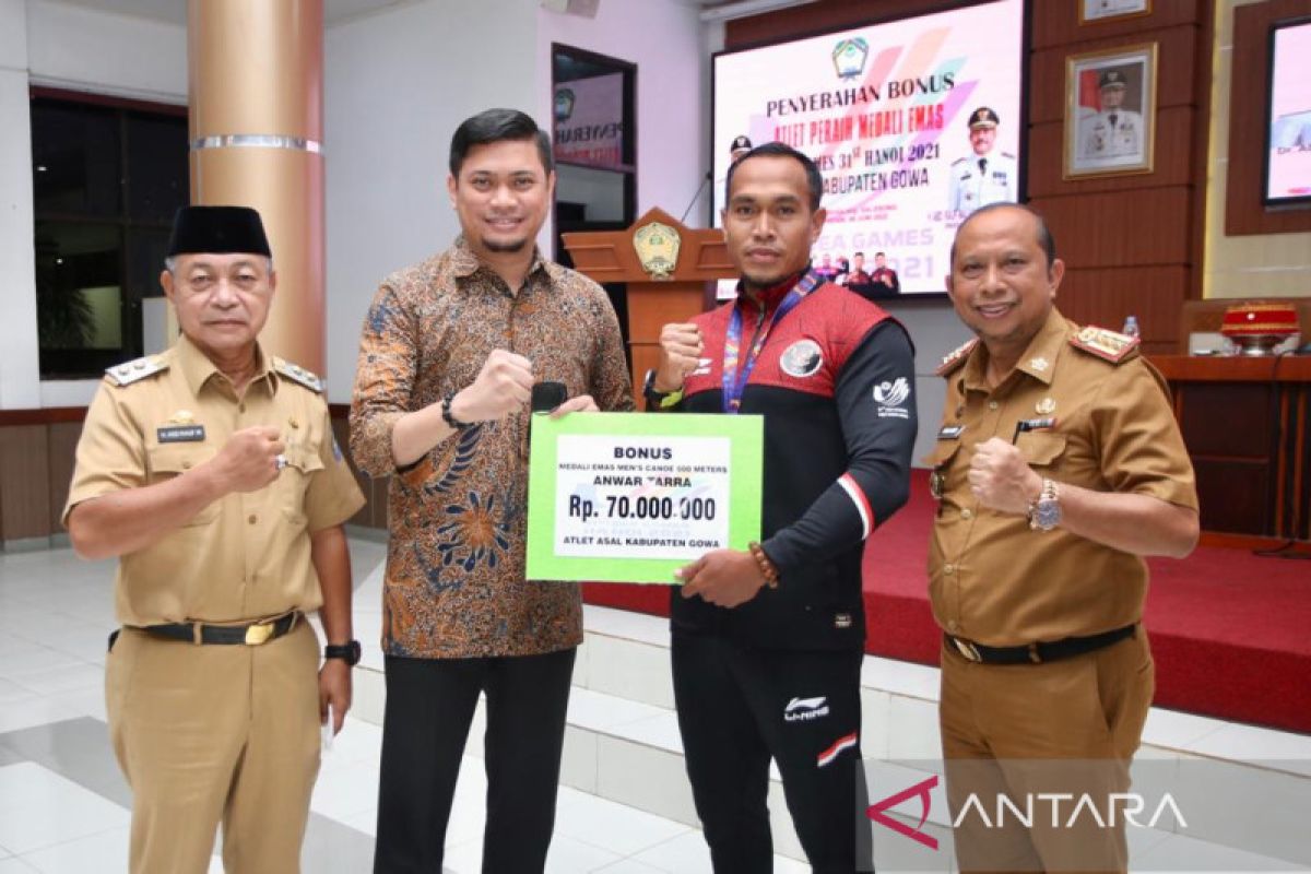 Pemkab Gowa berikan bonus kepada peraih emas SEA Games Vietnam