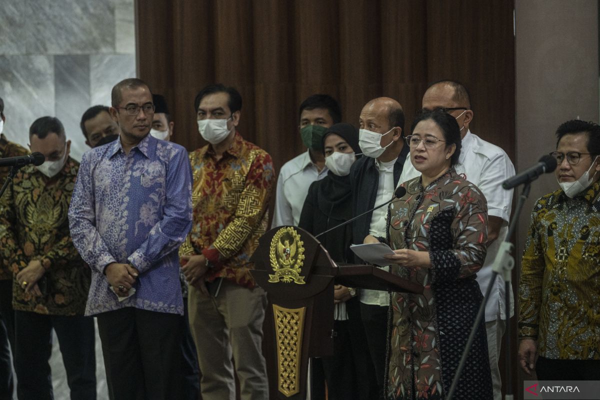 Ketua DPR Puan Maharani minta kasus pelanggaran kode etik ketua KPU ditindaklanjuti sesuai peraturan