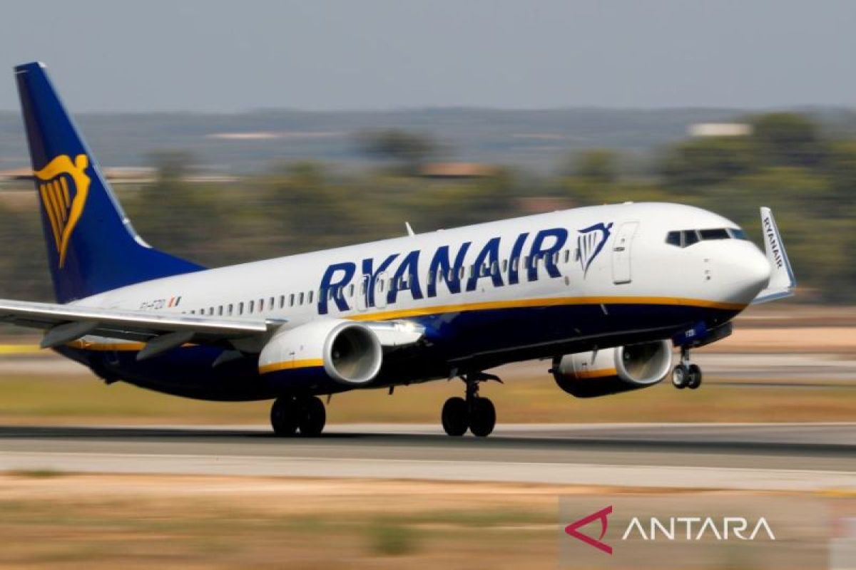 Ryanair uji kewarganegaraan warga Afsel dengan bahasa Afrikaans