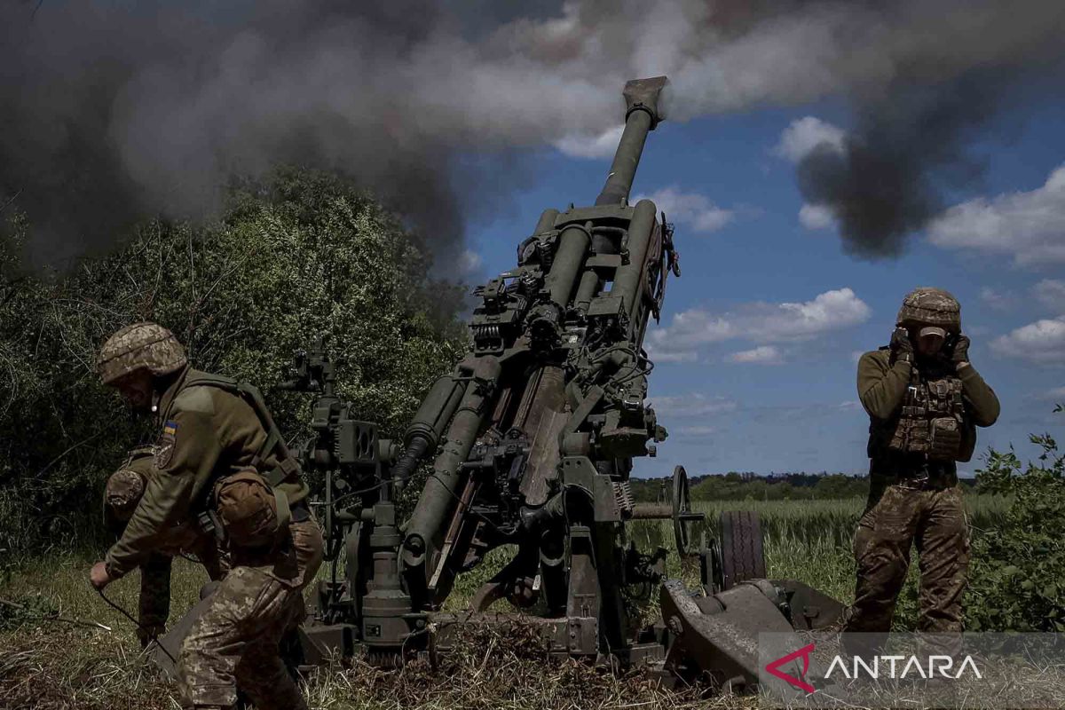 Prancis akan melatih hingga dua ribu tentara Ukraina