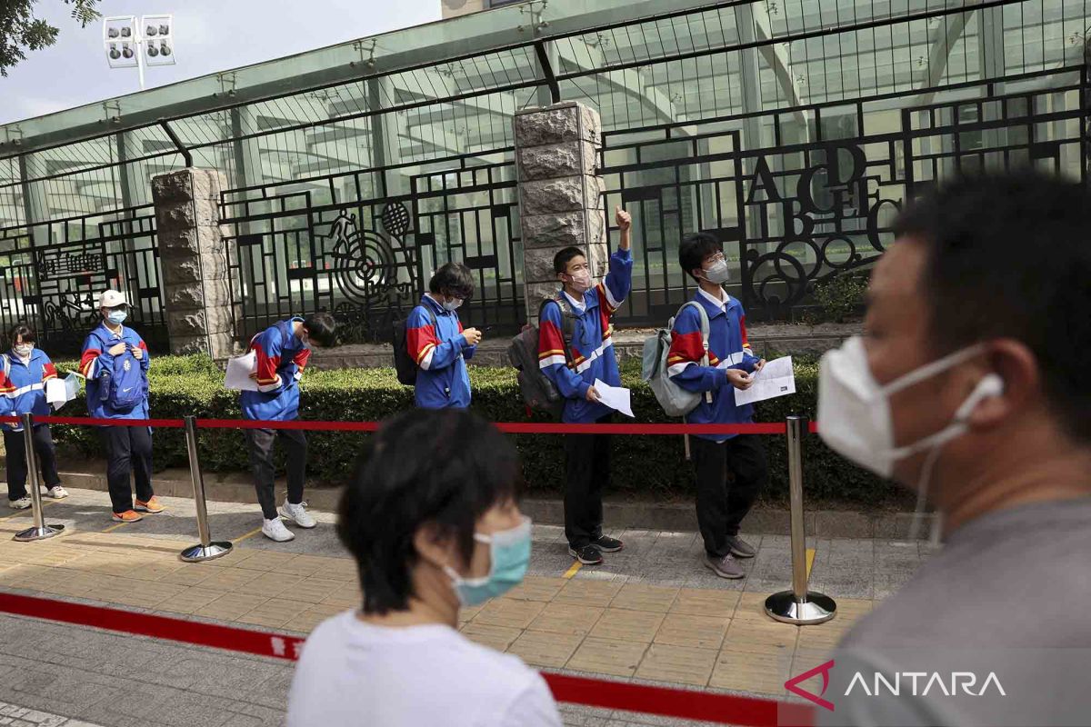 PCR massal di kampus dan sekolahan China ditiadakan