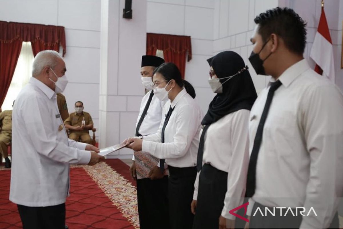 685 guru SLTA di Kaltim  terima SK pengangkatan P3K