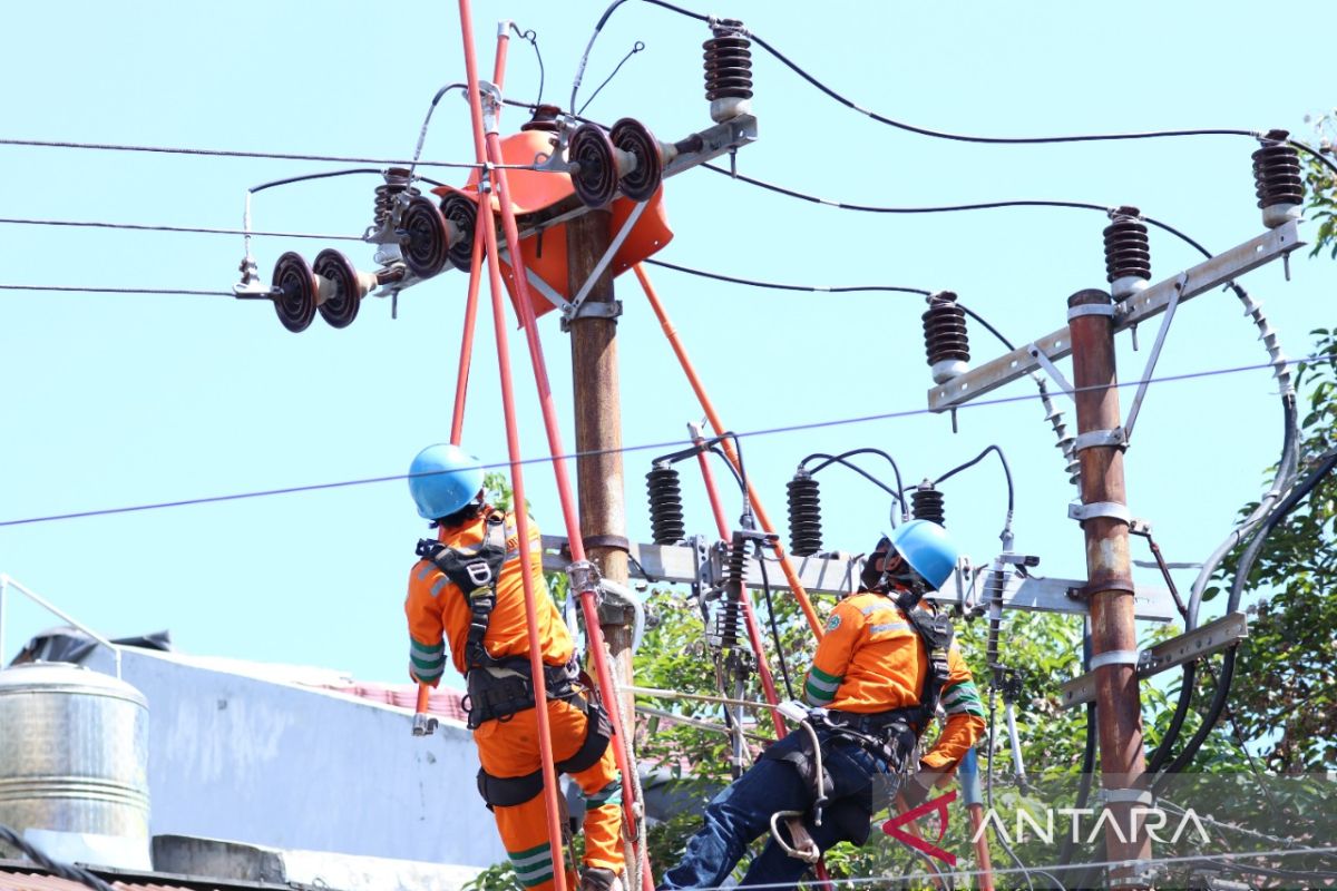 PLN Sulselrabar selamatkan 3,3 juta kilo kwh