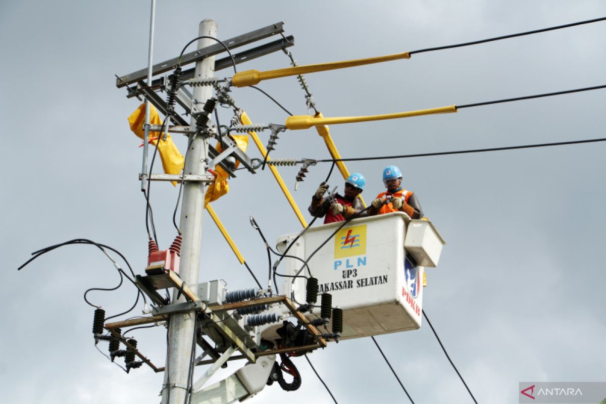 YLKI sebut Indonesia surplus listrik