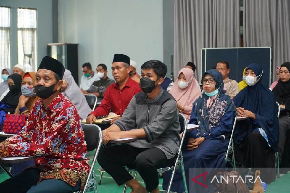 Jamaah calon haji Kabupaten Penajam  dapat bimbingan ibadah haji