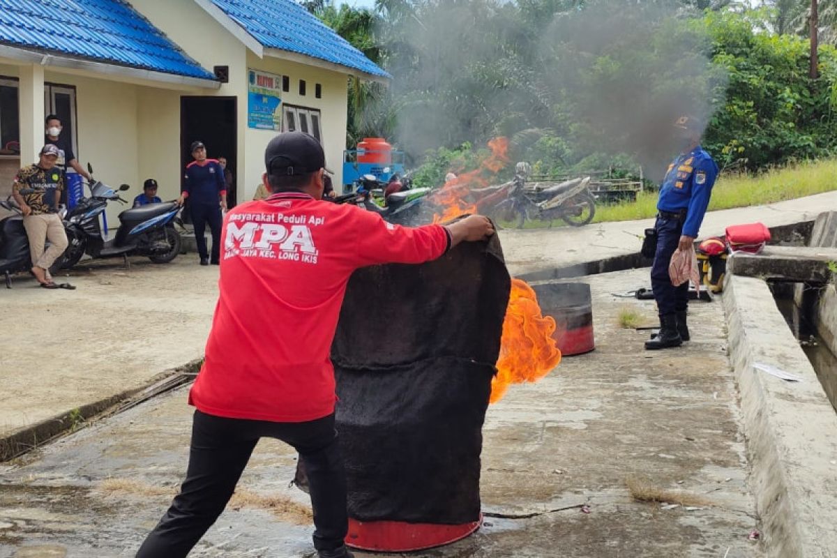 Damkar Paser bentuk 762 relawan pemadam kebakaran