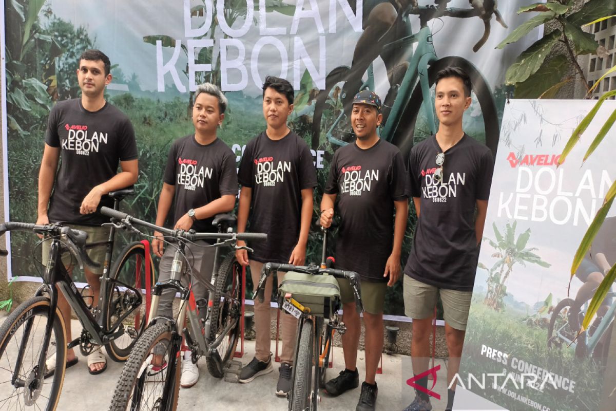 "Avelio Dolan Kebon" ajak 350 pesepeda blusukan jalur gravel