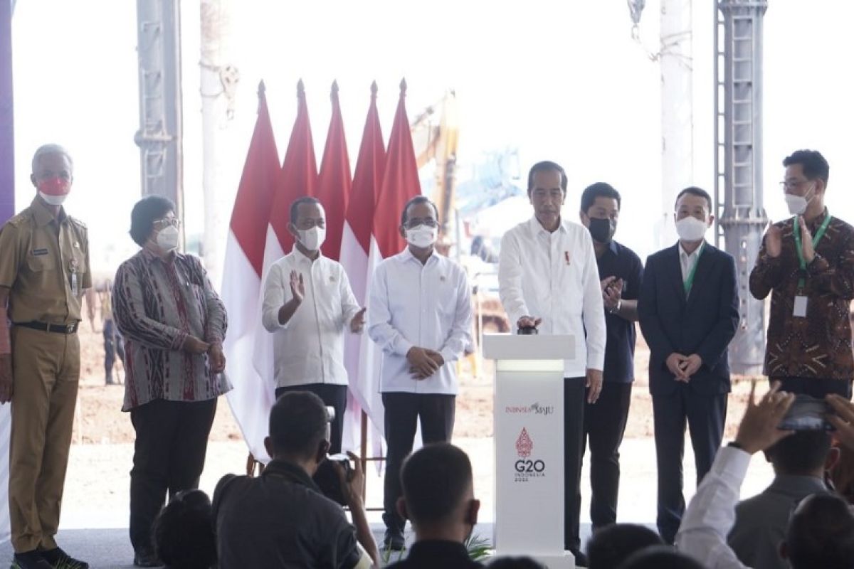 Presiden Jokowi senang investasi bisa berjalan dengan baik dari hulu ke hilir