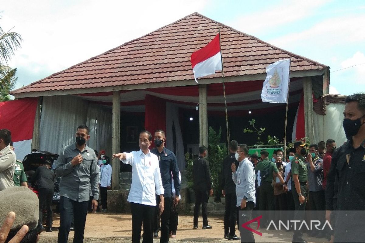 Presiden: Pemerintah telah bagi 5 juta hektare tanah perhutanan sosial