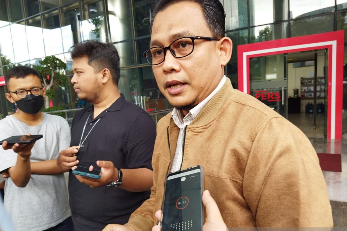 KPK konfirmasi saksi soal kesepakatan kontrak Antam-Loco Montrado