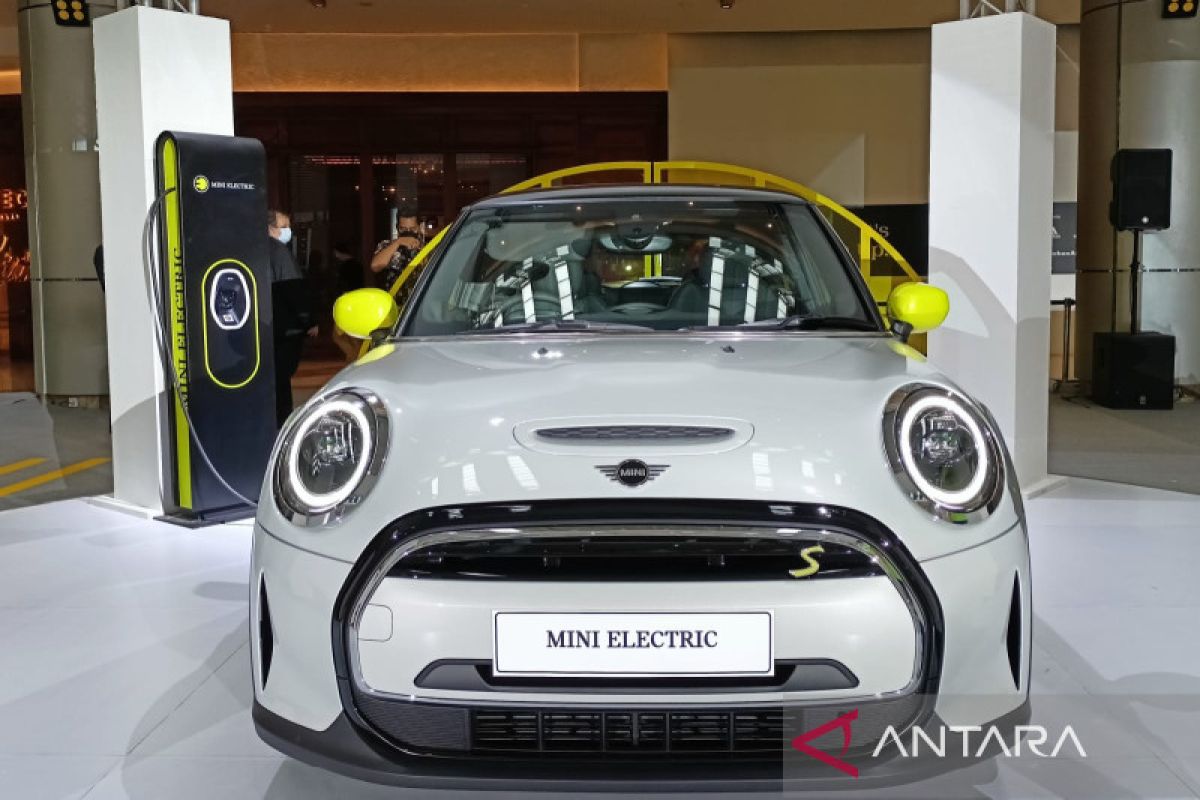 Spesifikasi dan harga MINI Electric yang meluncur hari ini