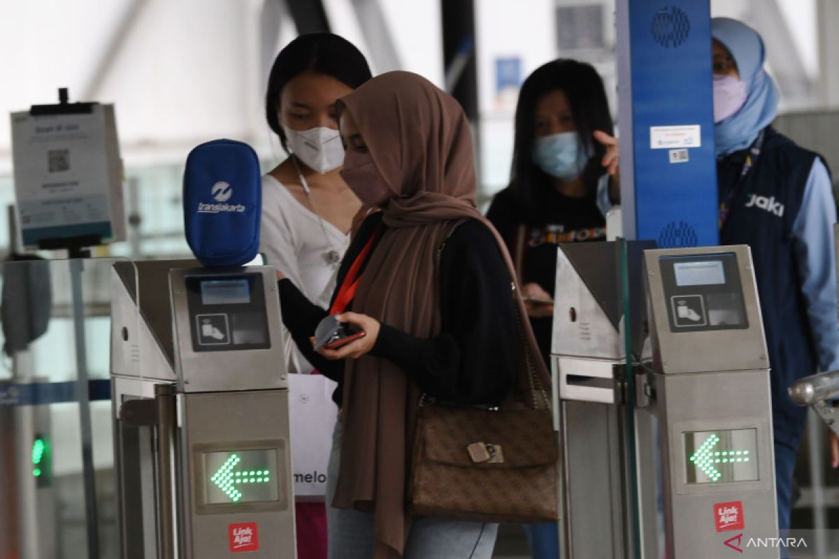 DKI kemarin, uji coba bus listrik hingga tarif terintegrasi