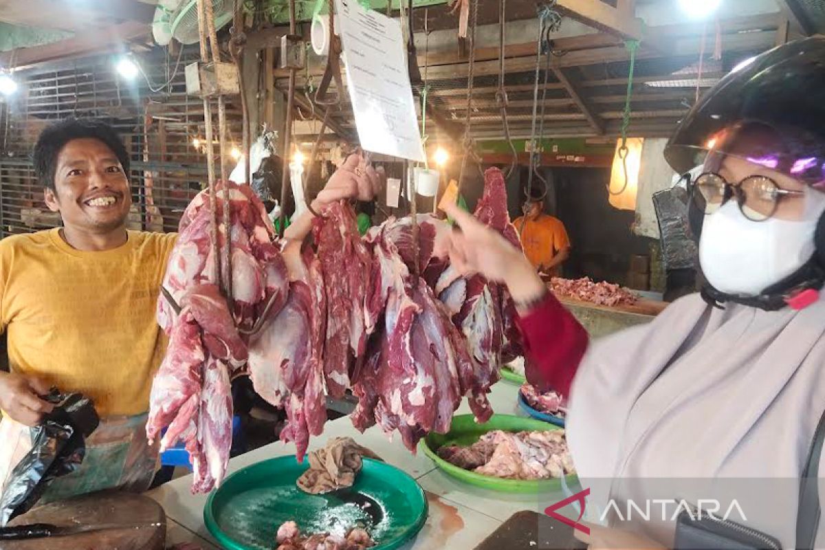 Dampak PMK, harga daging sapi di Palangka Raya tembus Rp160 ribu per kilogram