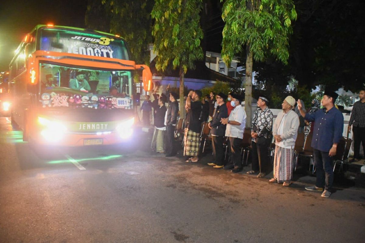 Wali Kota Kediri ingatkan jamaah calon haji perbanyak konsumsi air putih