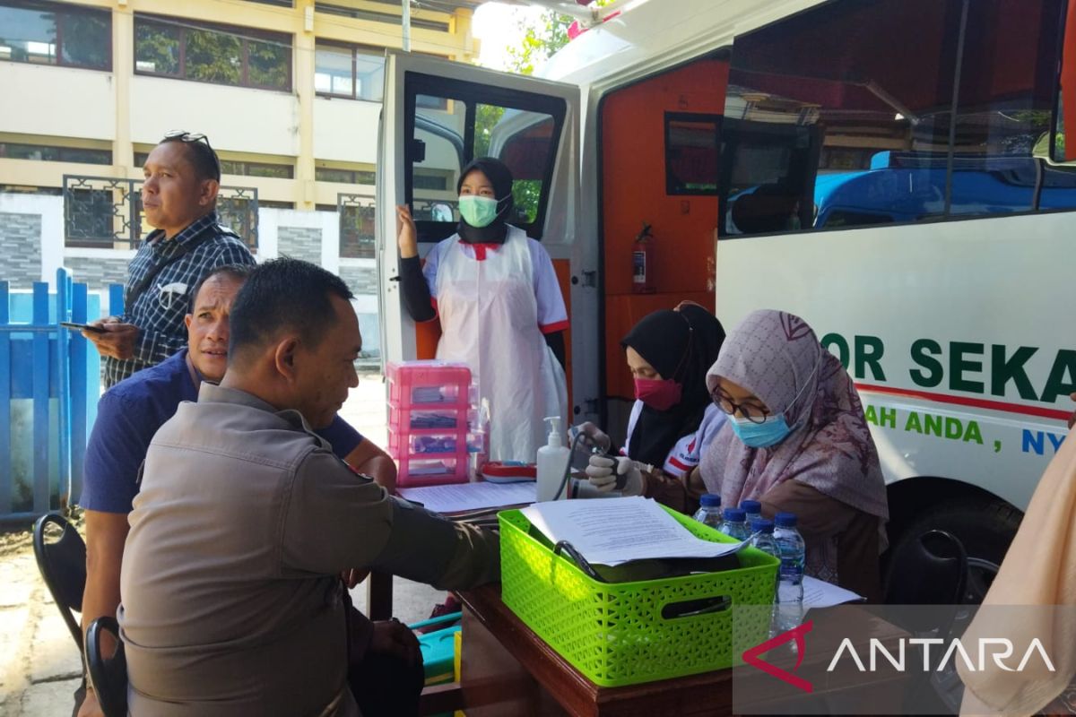 BNNK Solok gelar donor darah peringati hari anti narkotika international