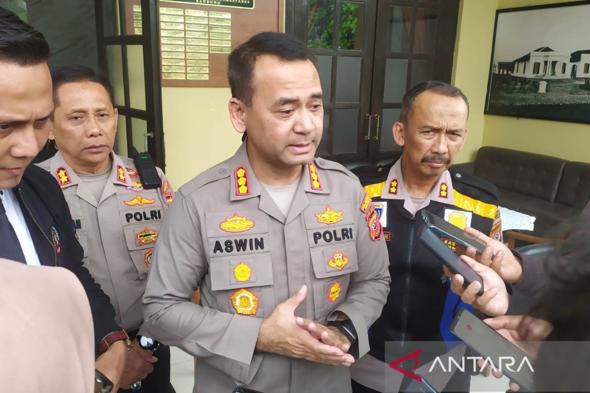 Polisi kumpulkan aparat-ormas sekitar GBLA guna amankan Piala Presiden