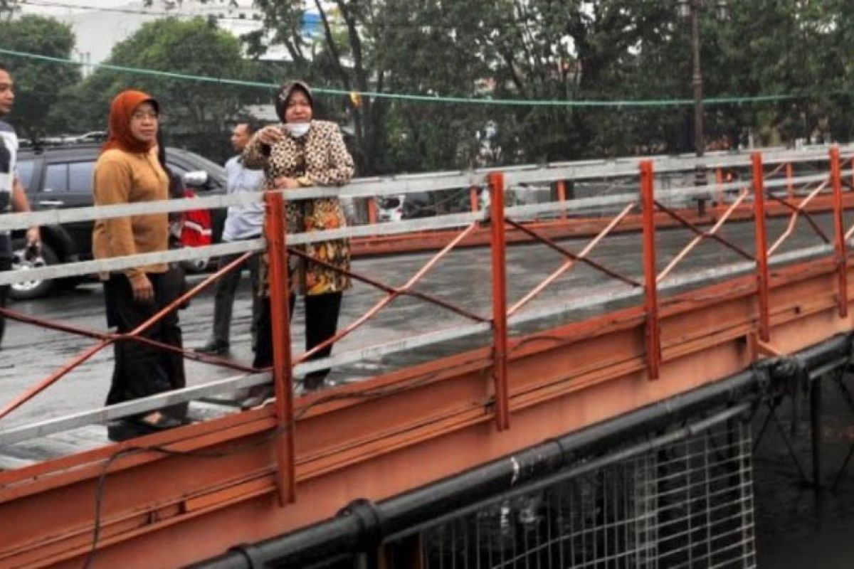 Begandring Soerabaia: Jembatan Peneleh saksi cinta pertama Soekarno