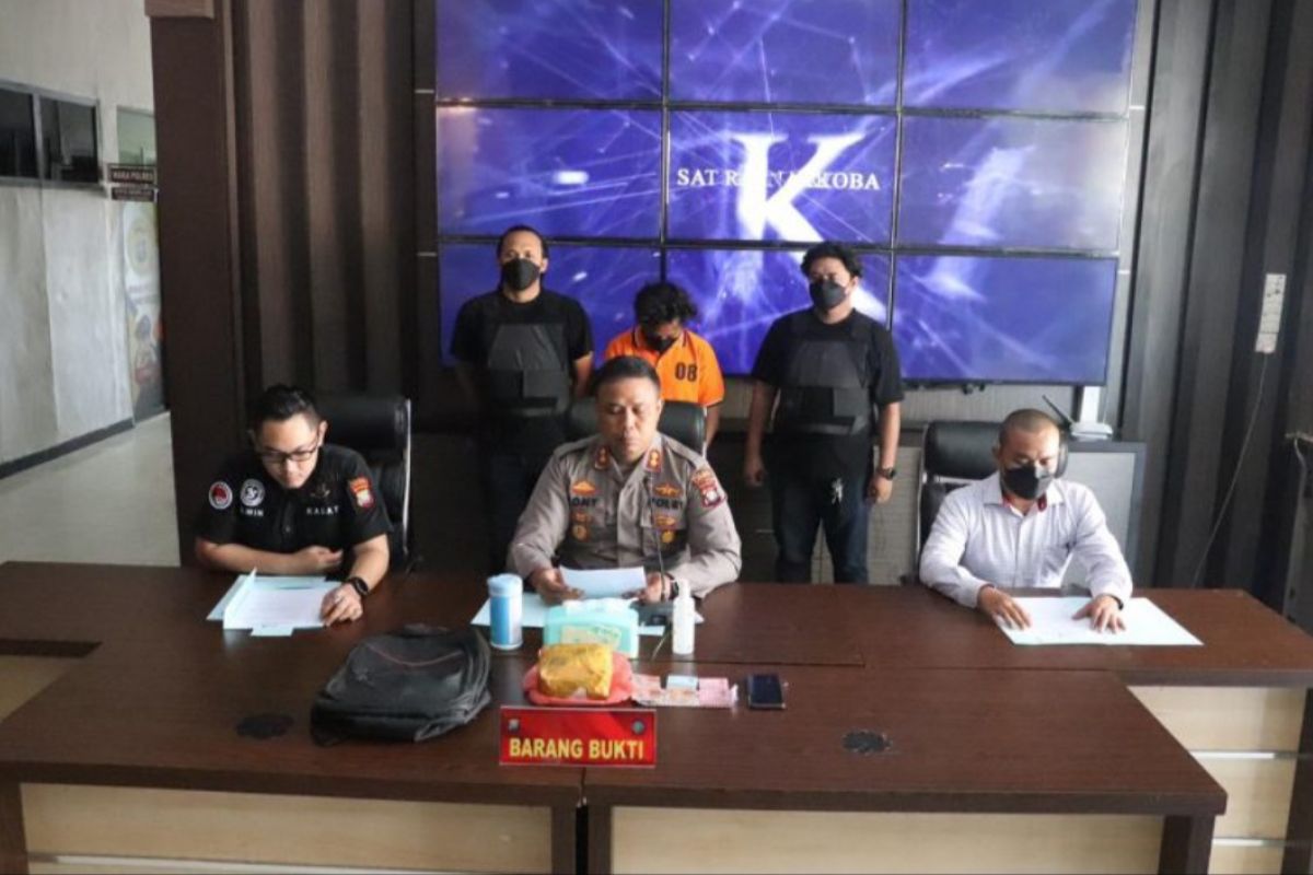 Polres Karimun gagalkan peredaran 1,03 kg sabu