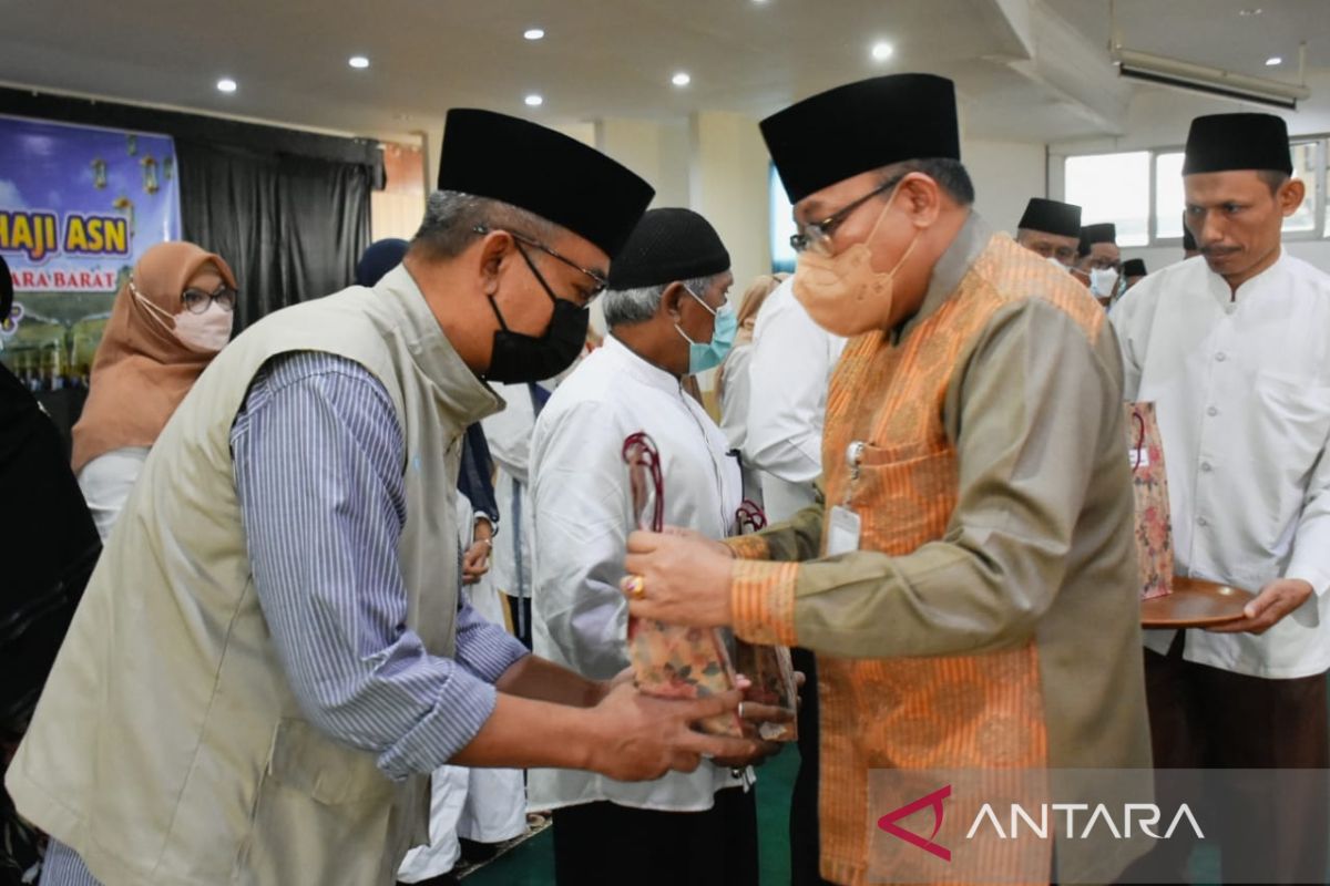 Pemprov NTB ingatkan jamaah calon haji jaga kesehatan di Tanah Suci