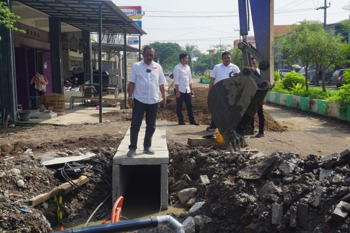 Wawali Armuji temukan pengerjaan gorong-gorong tidak sesuai spesifikasi